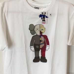 UNIQLO X KAWS LIMITED TEE